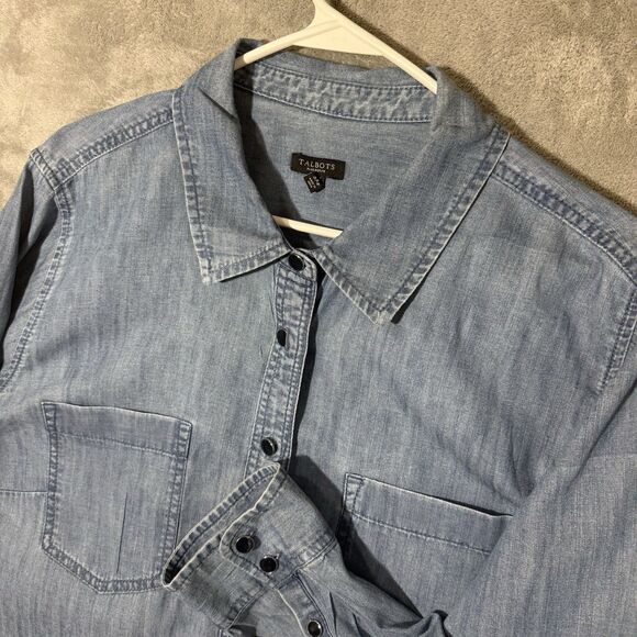 Talbots Shirt 2X Top Chambray Blue Long Sleeve Black Pearl Button Down Plus - Picture 1 of 8